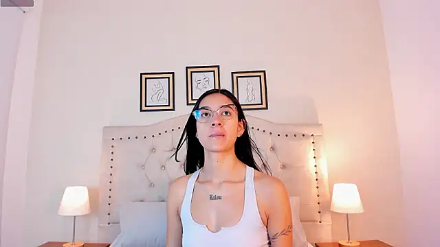 sara stonems online show from January 19, 12:20 pm