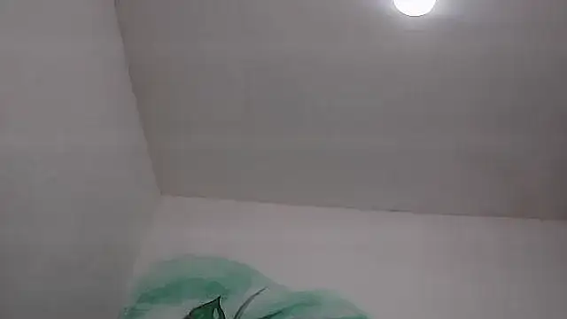 Snapshot of Shantalys_beauty_queen chatting on May 24, 8:03 pm Shantalys beauty queen online show from May 24, 8:03 pm
