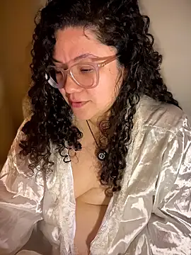 VanesssaMilf  online show from February 20, 6:26 am