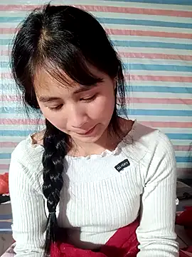 Him MountainGirl online show from February 11, 2:33 pm