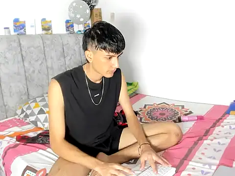 Andycillo online show from December 15, 1:21 am