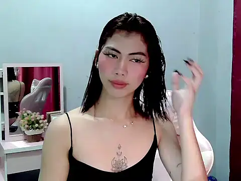 Ur hottestdella online show from March 14, 1:55 am