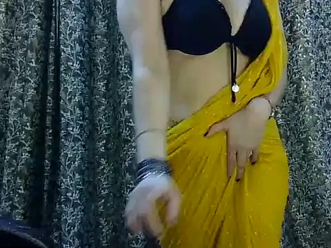 Snapshot of Exotic_tanvi chatting on June 2, 7:54 am Exotic tanvi online show from June 2, 7:54 am