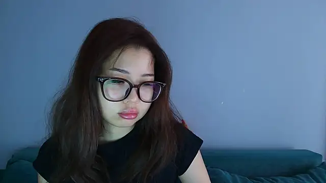 Snapshot of kimyjina chatting on July 13, 3:31 am kimyjina online show from July 13, 3:31 am