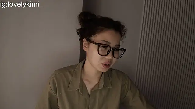 Snapshot of kimyjina chatting on July 19, 3:43 am kimyjina online show from July 19, 3:43 am