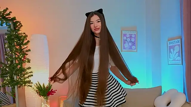 oliviaah  online show from December 18, 2:56 pm