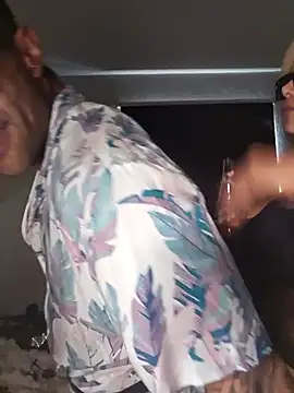 Snapshot of Chesarini chatting on December 14, 7:18 pm Chesarini online show from December 14, 7:18 pm