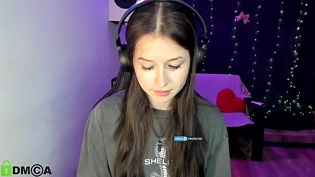 Snapshot of Bellaa_Dream1 chatting on June 25, 6:56 pm Bellaa Dream1 online show from June 25, 6:56 pm