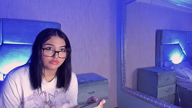 NaomySakura online show from March 12, 8:37 pm