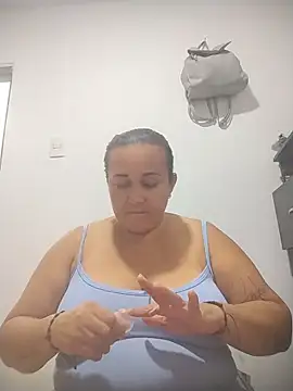 Snapshot of Nini_Love_ chatting on May 21, 5:03 am Nini Love online show from May 21, 5:03 am