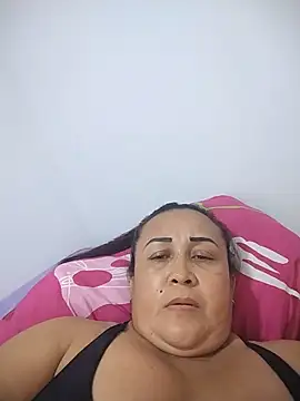 Snapshot of Nini_Love_ chatting on May 23, 4:29 am Nini Love online show from May 23, 4:29 am