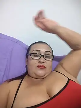 Snapshot of Nini_Love_ chatting on July 26, 3:47 am Nini Love online show from July 26, 3:47 am