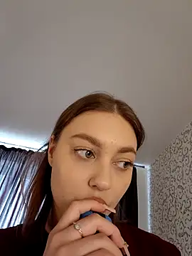 findwayout online show from April 22, 2:29 pm