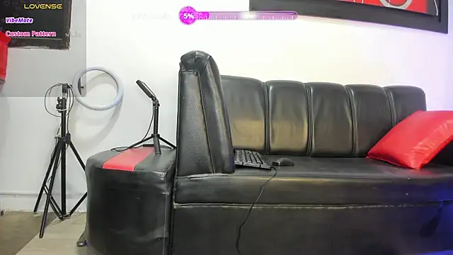 CaramelDesire online show from January 15, 1:54 am