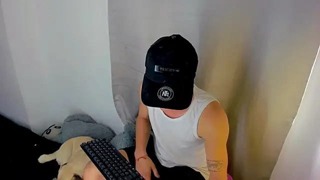 Snapshot of angel_boy_sex chatting on December 16, 3:17 pm angel boy sex online show from December 16, 3:17 pm