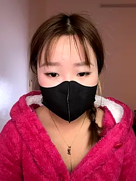 Snapshot of Miumeo20 chatting on December 18, 3:40 pm Miumeo20 online show from December 18, 3:40 pm