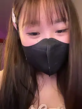 Snapshot of Miumeo20 chatting on March 3, 5:19 pm Miumeo20 online show from March 3, 5:19 pm