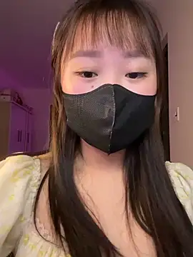 Snapshot of Miumeo20 chatting on March 11, 5:08 pm Miumeo20 online show from March 11, 5:08 pm