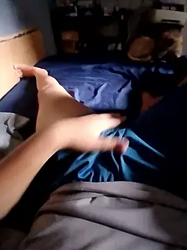 Snapshot of AVALIAminhaPika chatting on January 9, 4:21 pm AVALIAminhaPika online show from January 9, 4:21 pm