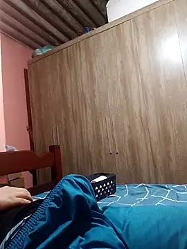 Snapshot of AVALIAminhaPika chatting on March 4, 5:13 am AVALIAminhaPika online show from March 4, 5:13 am