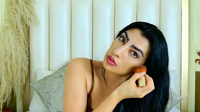 NinnaPiers online show from July 23, 11:41 am