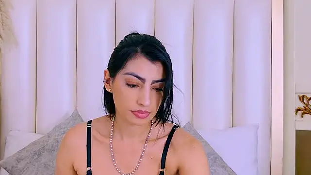 NinnaPiers online show from July 28, 2:13 pm