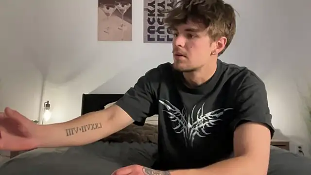 KiraSkys online show from March 8, 11:08 pm