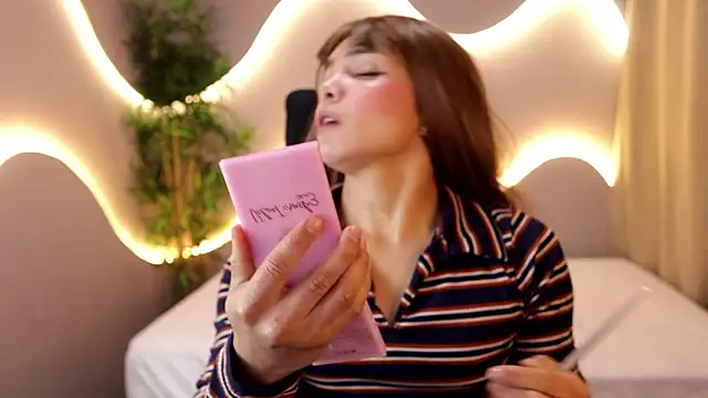 simone sky online show from March 10, 12:43 pm