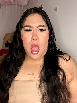 Snapshot of Mia_Carters chatting on December 14, 10:25 pm Mia Carters online show from December 14, 10:25 pm