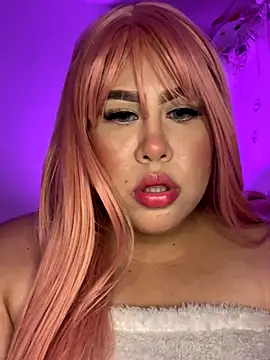 Snapshot of Mia_Carters chatting on December 21, 1:02 am Mia Carters online show from December 21, 1:02 am