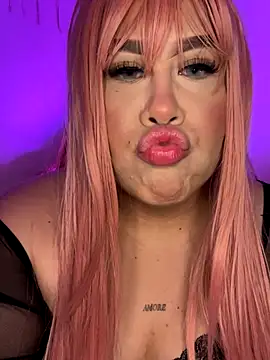 Snapshot of Mia_Carters chatting on December 21, 9:44 pm Mia Carters online show from December 21, 9:44 pm