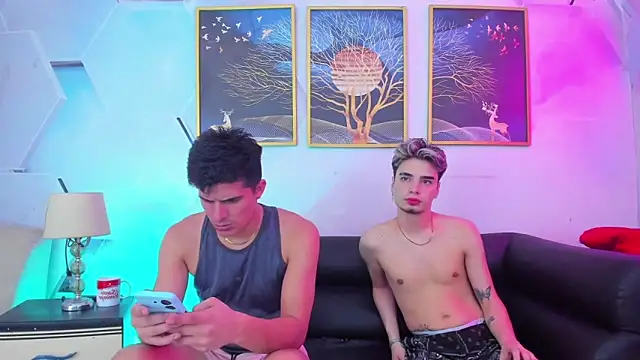 Alex jeins at online show from March 2, 2:46 pm