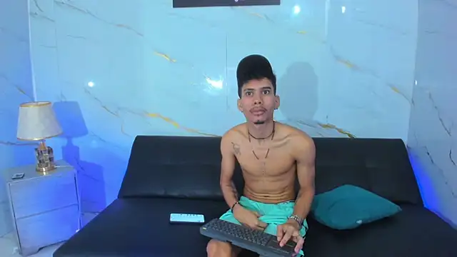 Alex jeins at online show from March 10, 2:22 pm