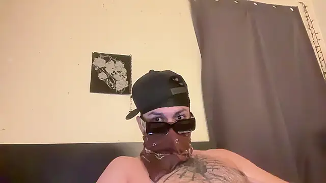 Snapshot of angelblanco chatting on January 17, 11:04 am angelblanco online show from January 17, 11:04 am