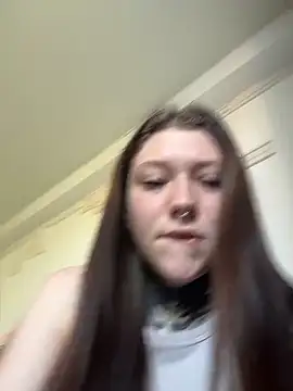 Snapshot of FionaMurr chatting on May 11, 1:11 am FionaMurr online show from May 11, 1:11 am