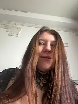 Snapshot of FionaMurr chatting on June 11, 2:44 am FionaMurr online show from June 11, 2:44 am