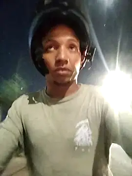 Snapshot of Andreskelly chatting on February 28, 4:35 am Andreskelly online show from February 28, 4:35 am