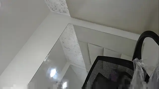 Snapshot of Matewhottx chatting on December 14, 11:37 am Matewhottx online show from December 14, 11:37 am