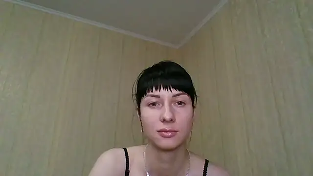 Snapshot of -Huntress- chatting on December 16, 7:30 pm -Huntress- online show from December 16, 7:30 pm