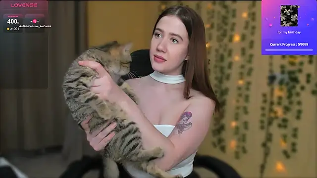 LunaViridis online show from December 16, 11:59 am