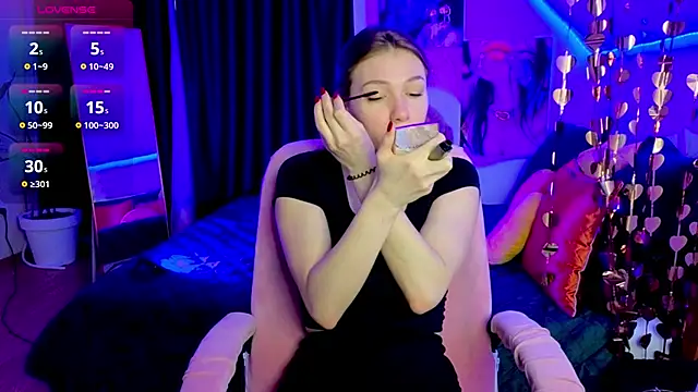 CarolainGilbert online show from March 3, 5:35 am