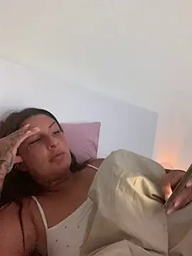 Snapshot of Dirtymind30 chatting on March 29, 9:48 pm Dirtymind30 online show from March 29, 9:48 pm