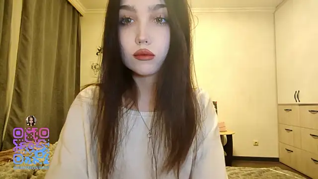 Qwami Amie online show from February 5, 1:16 pm