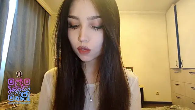 Qwami Amie online show from February 12, 7:36 am