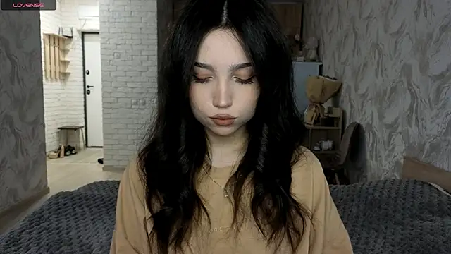 Snapshot of Qwami_Amie chatting on June 12, 7:51 am Qwami Amie online show from June 12, 7:51 am