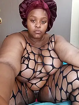 Snapshot of ChoklitBerryXX chatting on May 4, 10:55 am ChoklitBerryXX online show from May 4, 10:55 am
