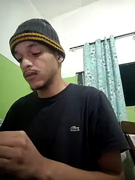 Snapshot of Annnyxvinni chatting on December 15, 6:17 am Annnyxvinni online show from December 15, 6:17 am