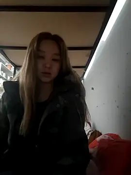 SherrylShaw online show from December 18, 6:03 pm