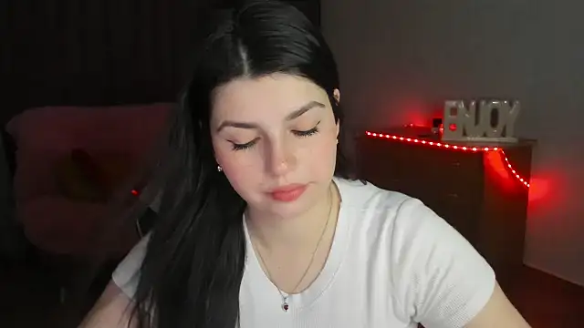 KisaModel online show from July 29, 2:59 pm