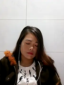 Snapshot of yana-zz chatting on December 13, 7:53 pm yana-zz online show from December 13, 7:53 pm